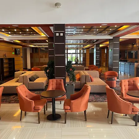 Hills & Hotel 5*