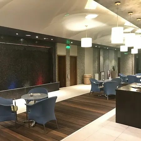 Hotel Hills & 5*