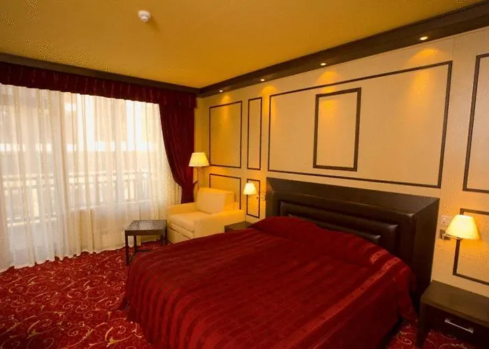 Hills & Hotel Borowec